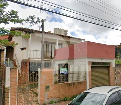 Casa ocupada com 3 quartos e 153,14 m² construídos
