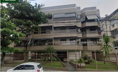Apartamento com 81m², 1 vaga