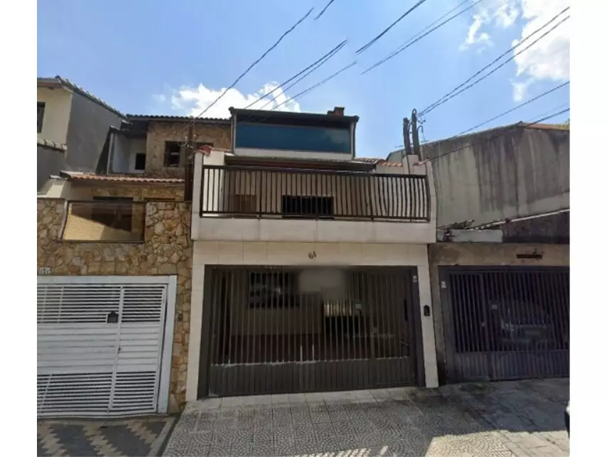 Casa ampla com 249,82m² construída e terreno de 125m², imóvel ocupado