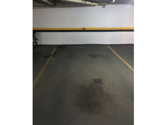 Box de garagem com 12,50m² em condomínio