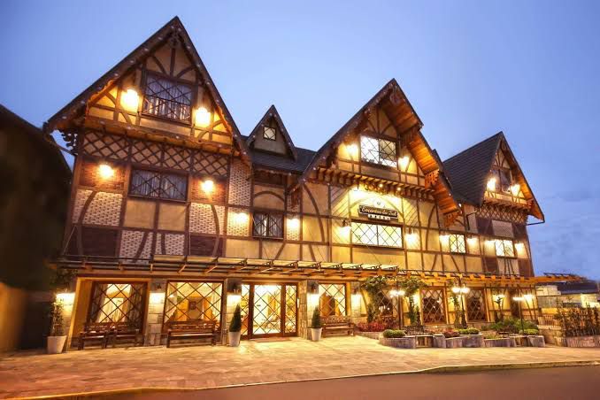 Hotel com 74 apartamentos em Gramado/RS