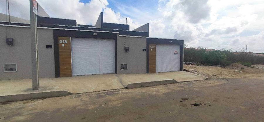 Casa aconchegante com 2 quartos, 2 banheiros e 1 vaga - Ocupada