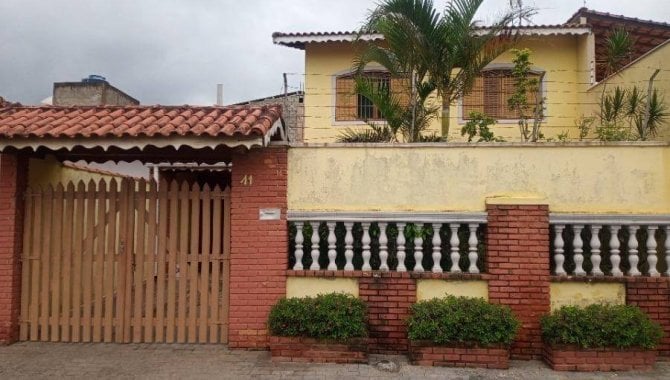 Casa com 4 quartos e 4 banheiros, 210 m², ocupada