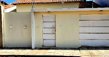 Casa com 3 Quartos e Área de Serviço em Araripina