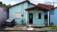 Casa com 2 Quartos e Área Privativa em Santa Cruz