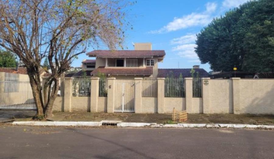 Casa em Novo Hamburgo/RS com 474m² e 3 pavimentos