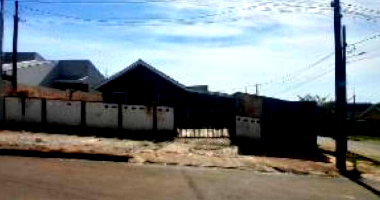 Casa Ocupada em Ponta Grossa com 37,15m² de Área Construída