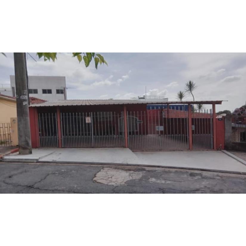 Casa com 165m², 2 quartos, 1 banheiro, ocupada