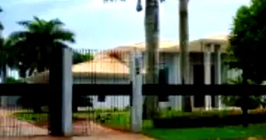 Casa Ampla com 920m² de Área Construída em Leilão