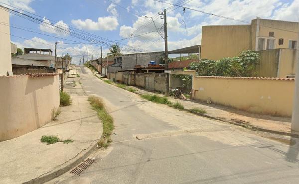 Casa em Nova Iguaçu com 1 quarto e 1 vaga