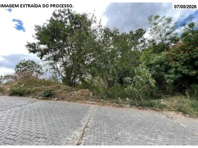 Terreno Urbano de 1.050m² em Área Verde