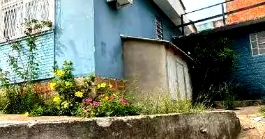 Casa em leilão com 3 quartos e 2 vagas