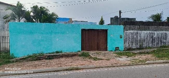 Casa com 2 quartos, 1 banheiro, vaga de garagem e 66,15m² privativos