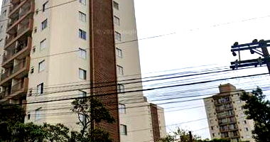 Apartamento em Leilão com 1 Vaga e 82,57m²