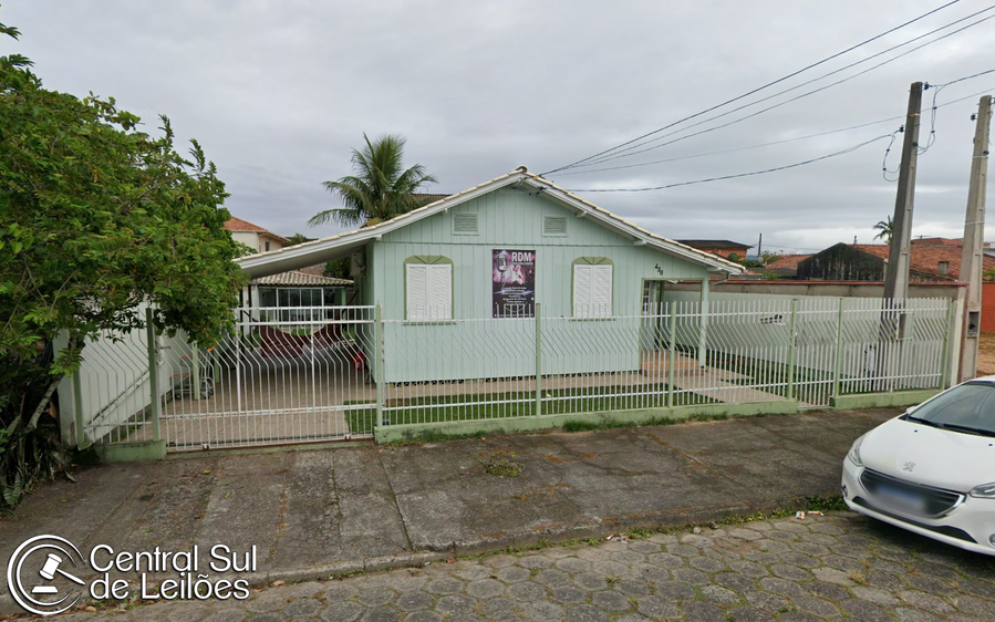 Terreno com área de 421m² em Tubarão/SC