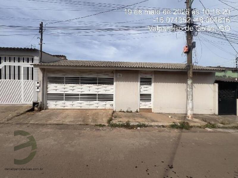 Casa com 2 Quartos e Varanda em Valparaíso de Goiás