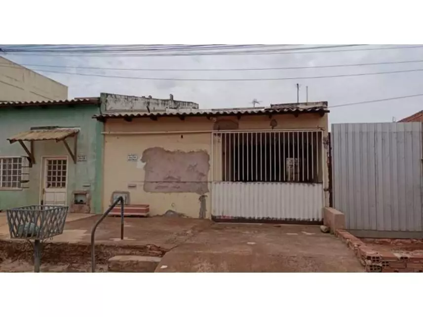 Casa em Leilão com 60.82m² Construída em Planaltina/GO