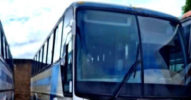 Ônibus VW/ M Polo Andare R, ano 2002