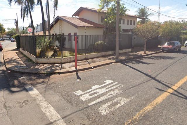 Parte Ideal de Imóvel em Araraquara com 709m² em Esquina