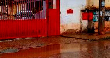 Casa 3 quartos, 1 banheiro, 58.55m² construída, 1 vaga