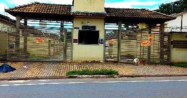 Casa com 2 Quartos e 1 Vaga em Senador Canedo