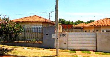 Casa com 2 quartos, 1 banheiro, 2 vagas e 46,77m² construída