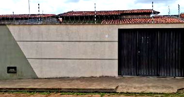 Casa com 2 quartos, 2 banheiros, 79.5m² construída, terreno 200m²