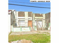 Casa com terreno de 8,50m x 37m em Rio Grande/RS