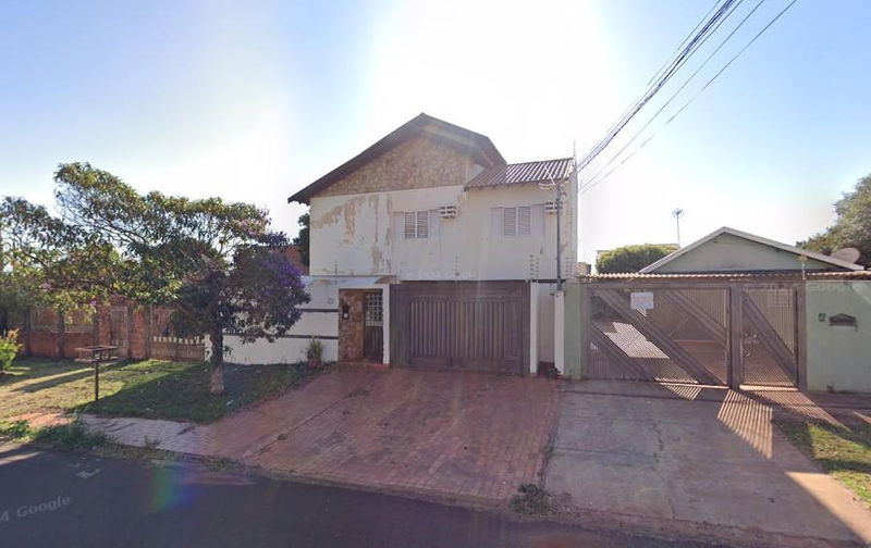 Casa Ocupada em Santa Luzia - 360m² com 3 Quartos