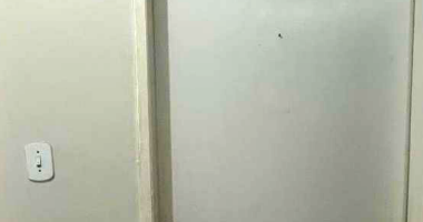 Sala comercial com banheiro privativo, 39m², desocupada