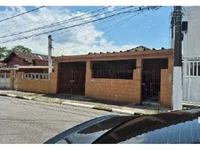 Casa em Leilão com 161m² Construída em Santos/SP