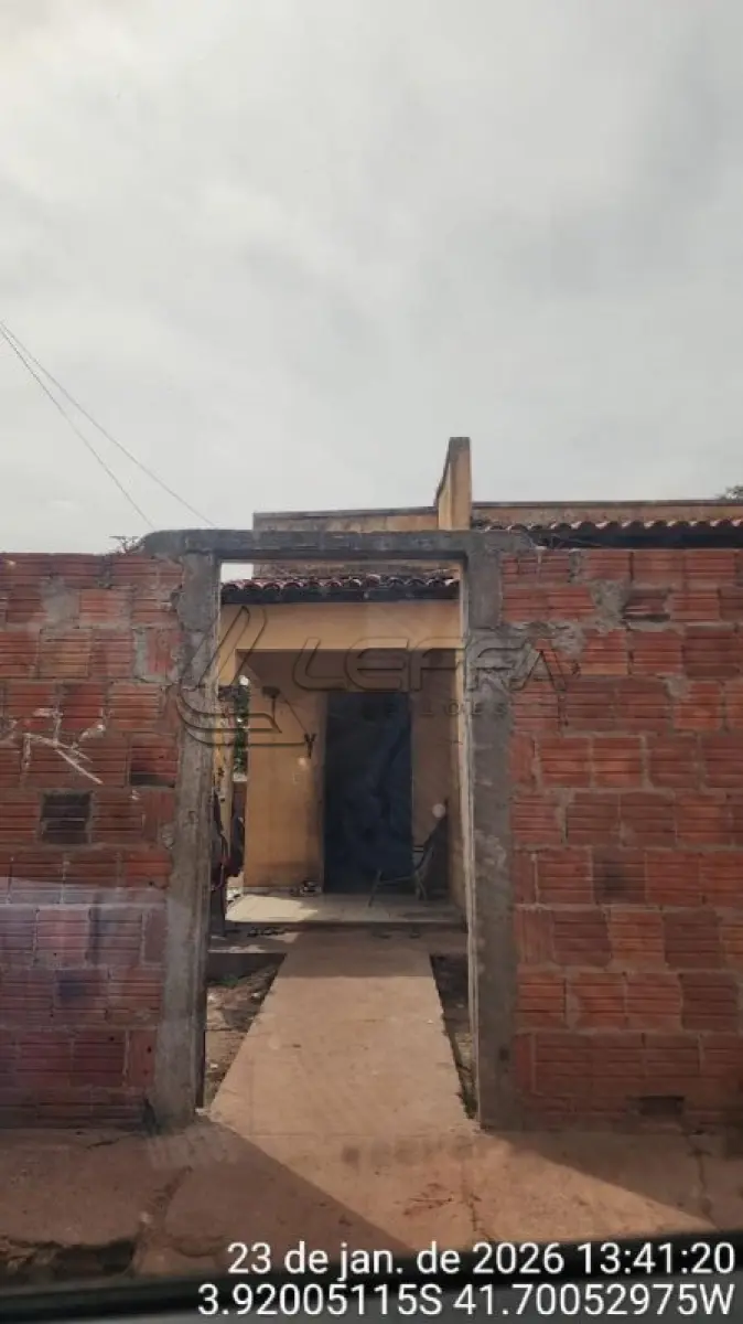 Casa com 220m² de área privativa em Piracuruca, PI