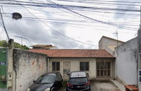 Casa com 3 quartos, varanda e área privativa de 57,7 m²