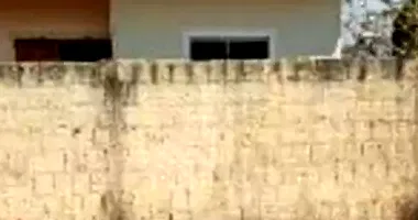 Casa com 2 quartos, 1 banheiro, 61m² construída, imóvel ocupado