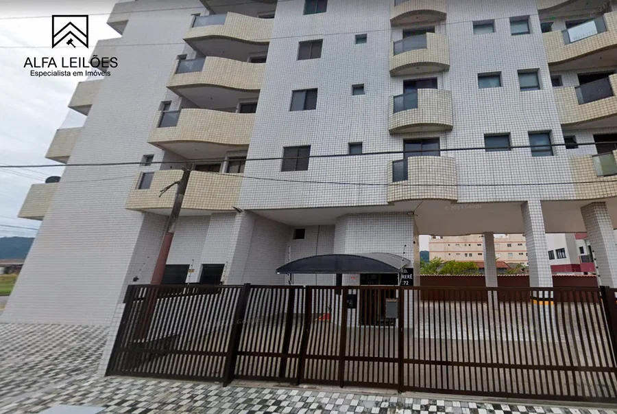 Sala Comercial em Mongaguá com 64,79m², 2 Banheiros e 1 Vaga