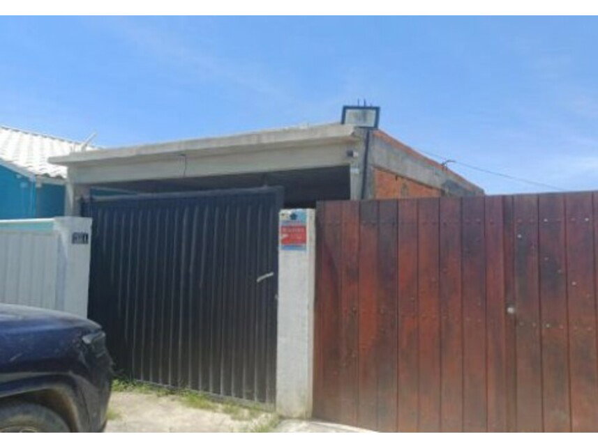 Casa em Leilão com 2 Quartos e 1 Banheiro em Magé/RJ