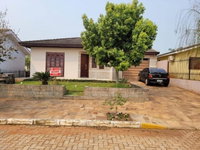 Casa no Centro com 2 quartos e 1 vaga em Lagoa dos Três Cantos