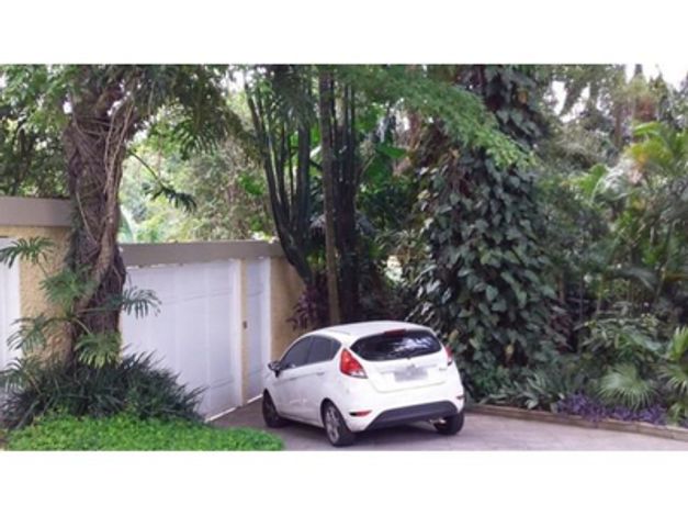 Imóvel com 3.095m² de área total, ideal para investimento