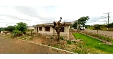 Casa com 3 Quartos e 2 Banheiros em Santiago/RS