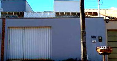 Casa em Goiânia com 2 quartos e 1 vaga de garagem