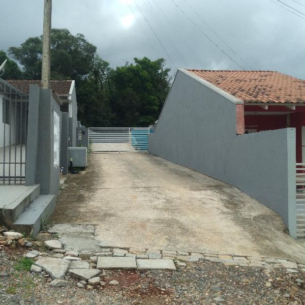 Casa com 2 quartos, 1 banheiro, 1 vaga e 62,55m² construída
