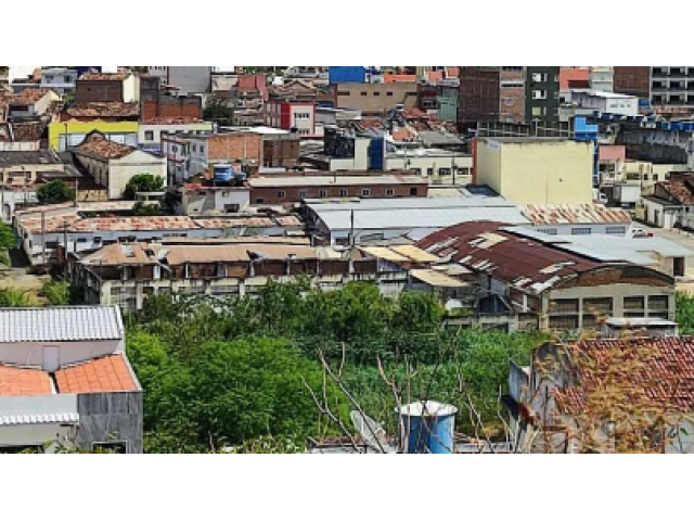 Galpões e Terreno 3.780m² em Pesqueira