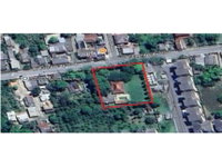 Casa com terreno de 5.000m² e 366m² construída, imóvel