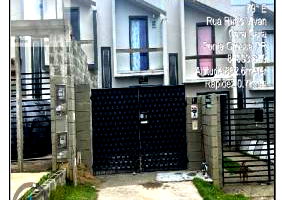 Casa com 44,95m² área privativa e 300m² de terreno