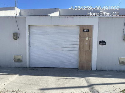 Casa com 71,71m² em Horizonte/CE