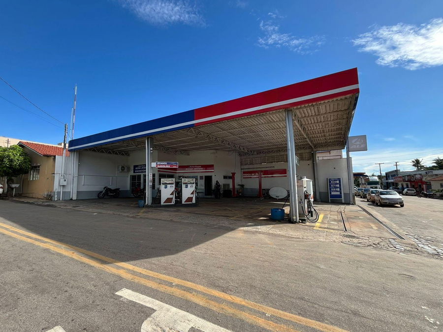 Posto de Gasolina com 5 Cômodos e Área de 399,80m²