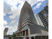 Apartamento duplex com 4 vagas e 369,81 m² privativos