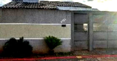 Casa em Esplanada com 2 quartos e 200m² de terreno