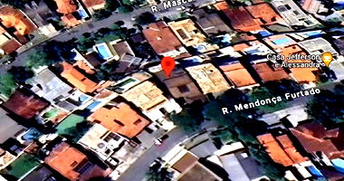 Sobrado Residencial em Cotia com 502,87 m² e infraestrutura completa