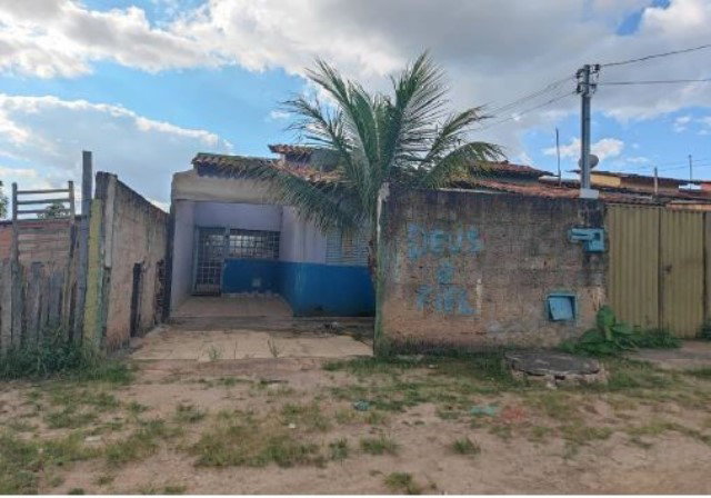 Casa residencial em Santo Antônio do Descoberto com potencial de valorização